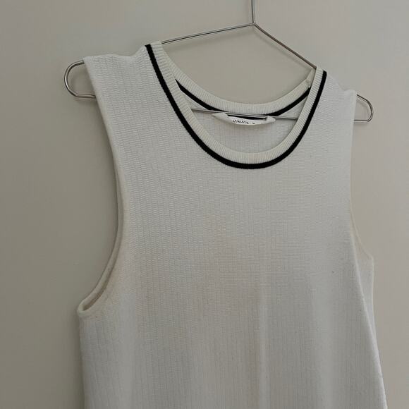 Athleta On the Town Cream with Black Trim Ribbed Knit Sweater Tunic Top Size M - Picture 5 of 16
